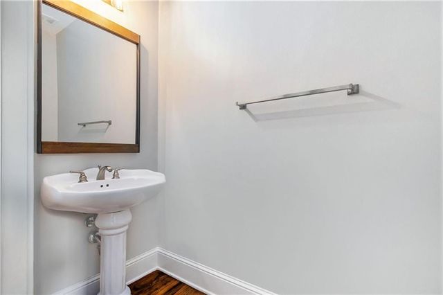 3724 Ashford Creek NE Lane, Atlanta, GA 30319