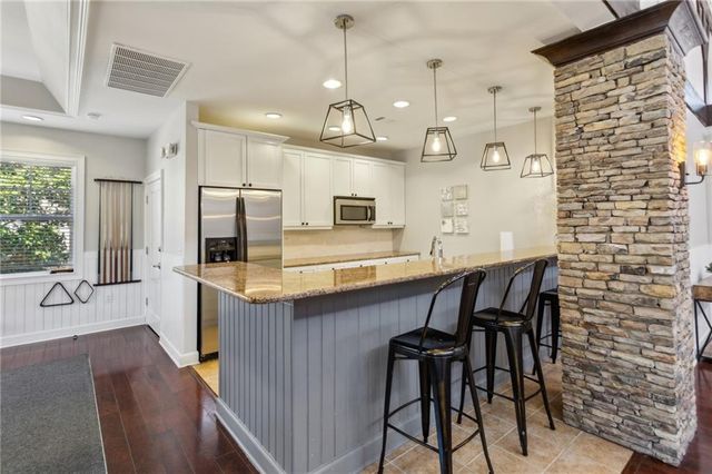 3724 Ashford Creek NE Lane, Atlanta, GA 30319