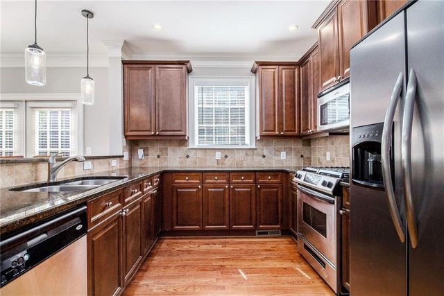 3724 Ashford Creek NE Lane, Atlanta, GA 30319