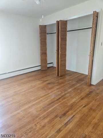 37 Linden Rd, Wayne Twp., NJ 07470