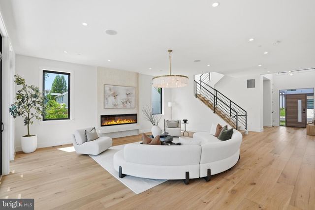 6010 JOHNSON AVE, Bethesda, MD 20817