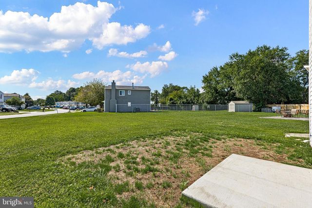 8 BERGEN CT, Newark, DE 19702