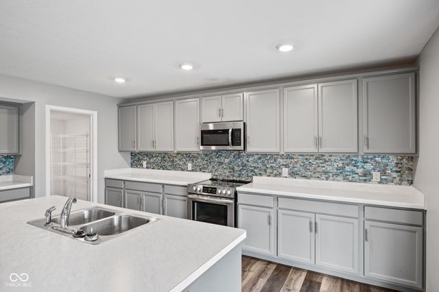 5625 Cherrywood Lane, Mccordsville, IN 46055