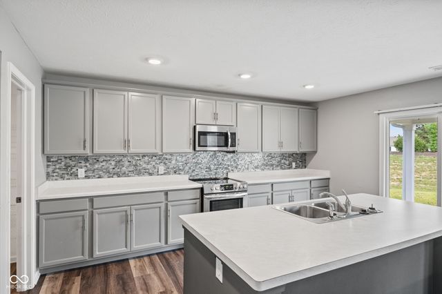 5625 Cherrywood Lane, Mccordsville, IN 46055
