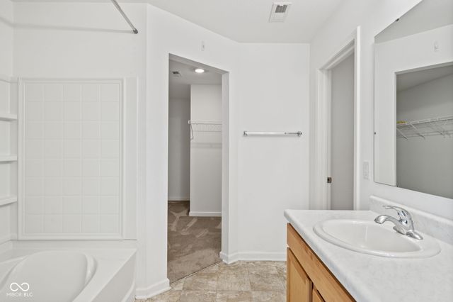 5625 Cherrywood Lane, Mccordsville, IN 46055