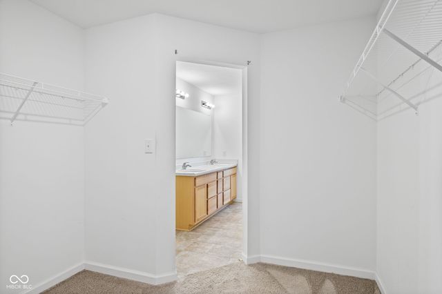 5625 Cherrywood Lane, Mccordsville, IN 46055