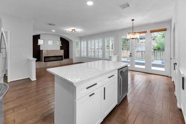 143 Velvet Grass Court, The Woodlands, TX 77382