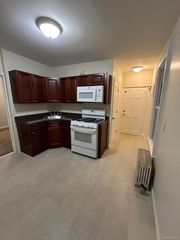 212-26 Jamaica, Jamaica, NY 11428
