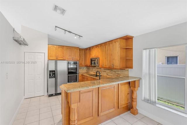 326 SW 162nd Ave, Pembroke Pines, FL 33027