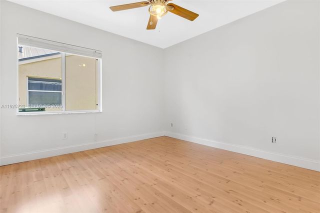 326 SW 162nd Ave, Pembroke Pines, FL 33027