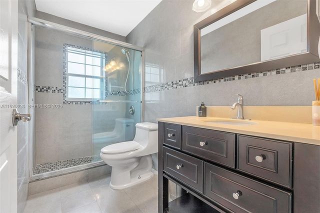 326 SW 162nd Ave, Pembroke Pines, FL 33027