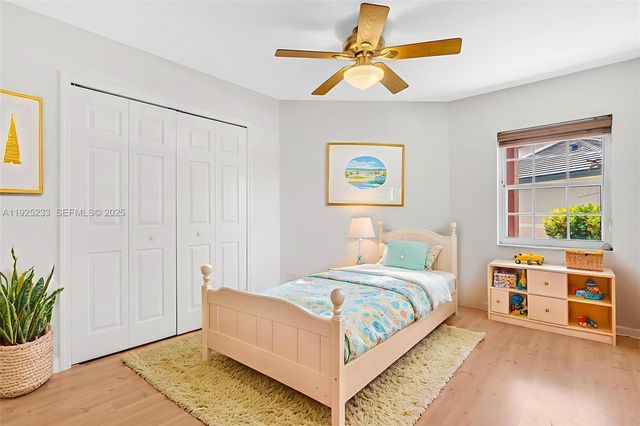 326 SW 162nd Ave, Pembroke Pines, FL 33027