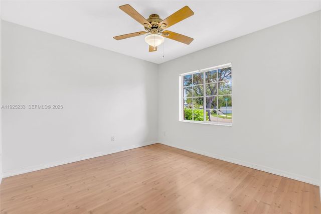 326 SW 162nd Ave, Pembroke Pines, FL 33027