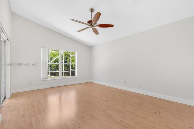 326 SW 162nd Ave, Pembroke Pines, FL 33027