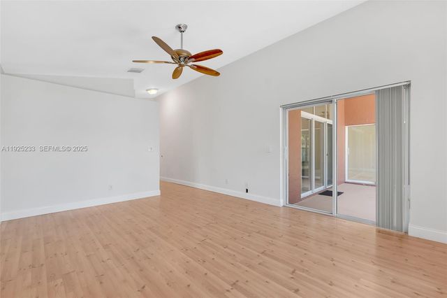 326 SW 162nd Ave, Pembroke Pines, FL 33027