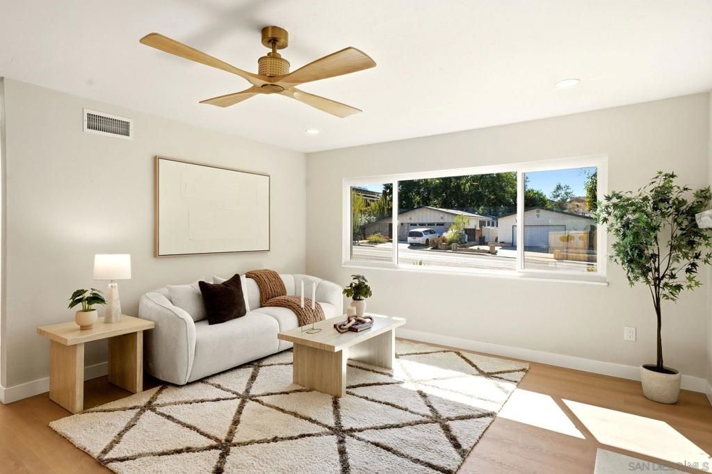 7751 Golfcrest Dr, San Diego, CA 92119 — photo 2