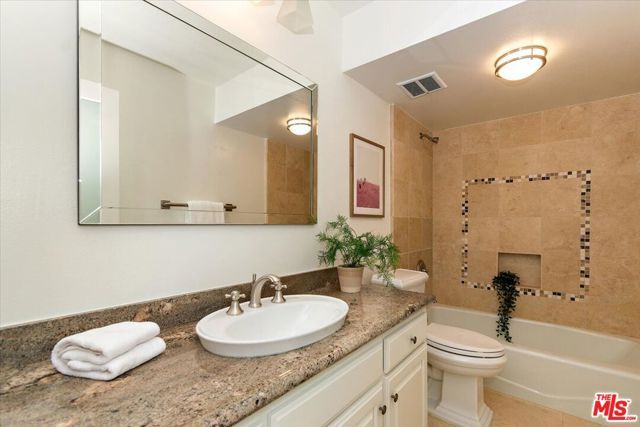910 19th Street 110, Santa Monica, CA 90403