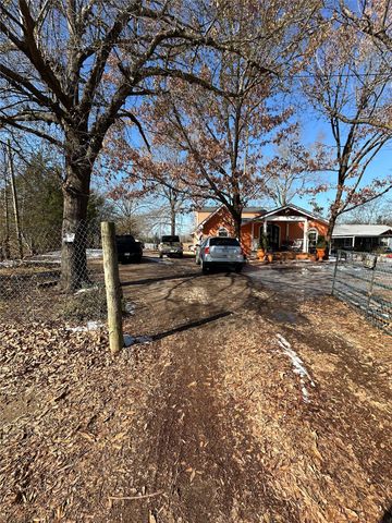 2839 Harts Bluff Road, Mt Pleasant, TX 75455