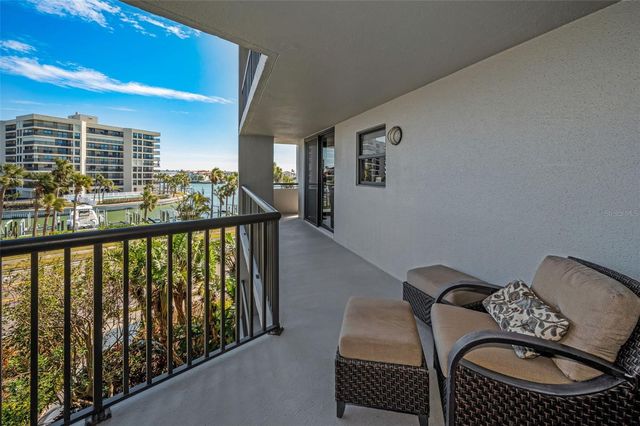 1660 GULF BOULEVARD 307, Clearwater Beach, FL 33767