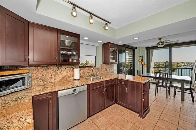 1660 GULF BOULEVARD 307, Clearwater Beach, FL 33767