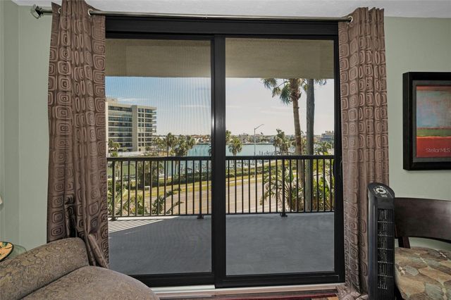 1660 GULF BOULEVARD 307, Clearwater Beach, FL 33767