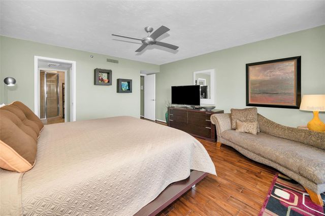 1660 GULF BOULEVARD 307, Clearwater Beach, FL 33767