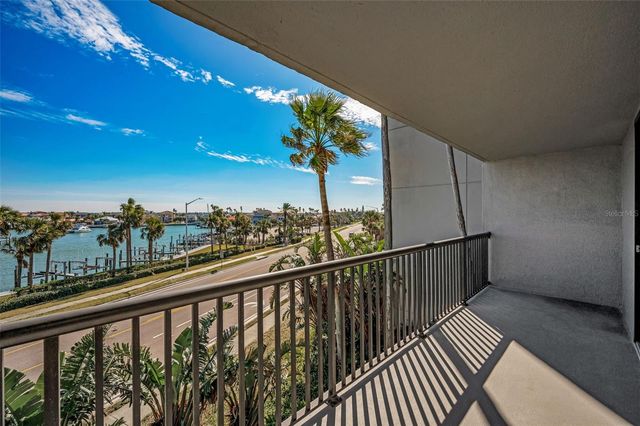 1660 GULF BOULEVARD 307, Clearwater Beach, FL 33767