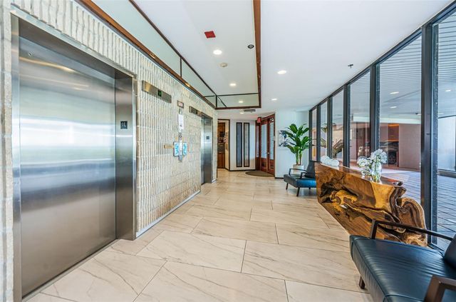 1660 GULF BOULEVARD 307, Clearwater Beach, FL 33767