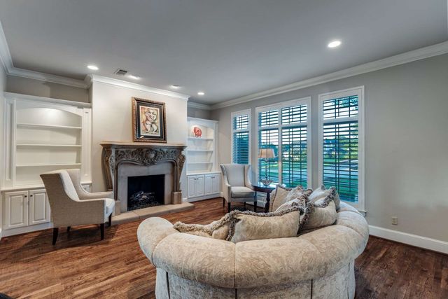 403 Creekside Drive, Mckinney, TX 75071