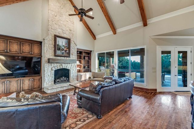 403 Creekside Drive, Mckinney, TX 75071