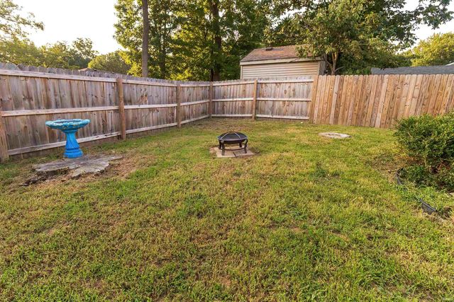 1434 Sandalwood Court, Evansville, IN 47720