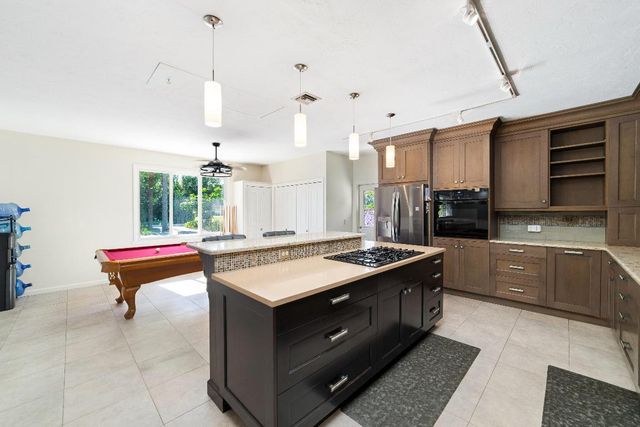 11321 49th Street N, Royal Palm Beach, FL 33411