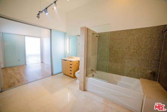 8 Brooks Avenue 3, Venice (los Angeles), CA 90291