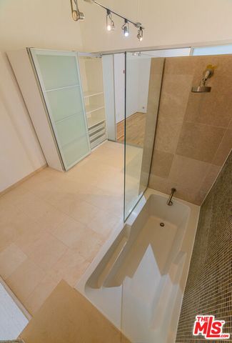 8 Brooks Avenue 3, Venice (los Angeles), CA 90291