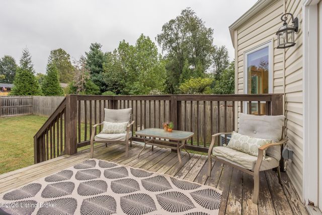 1331 Etawah Ave, Lyndon, KY 40222