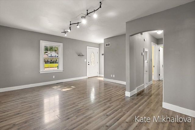 850 Upton Avenue, Springfield City, MI 49037