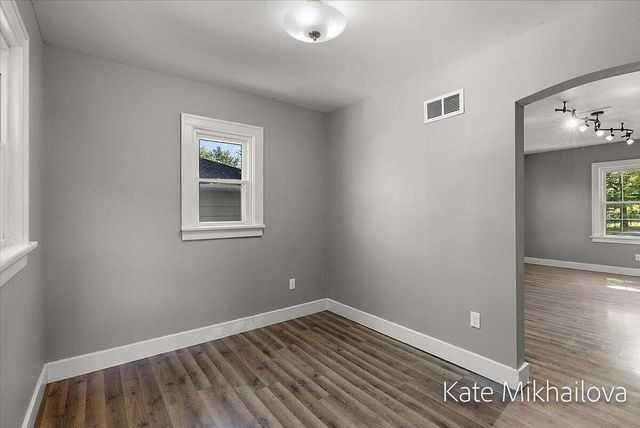850 Upton Avenue, Springfield City, MI 49037