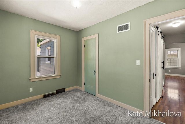 850 Upton Avenue, Springfield City, MI 49037