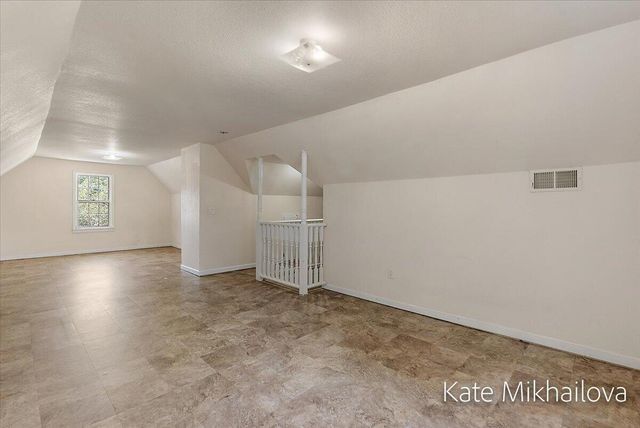 850 Upton Avenue, Springfield City, MI 49037