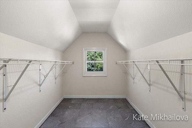 850 Upton Avenue, Springfield City, MI 49037