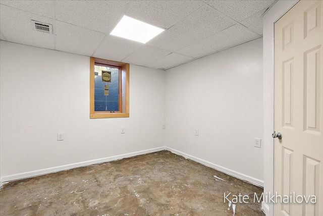 850 Upton Avenue, Springfield City, MI 49037