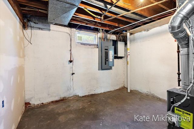 850 Upton Avenue, Springfield City, MI 49037