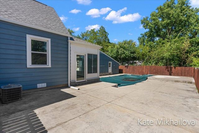 850 Upton Avenue, Springfield City, MI 49037