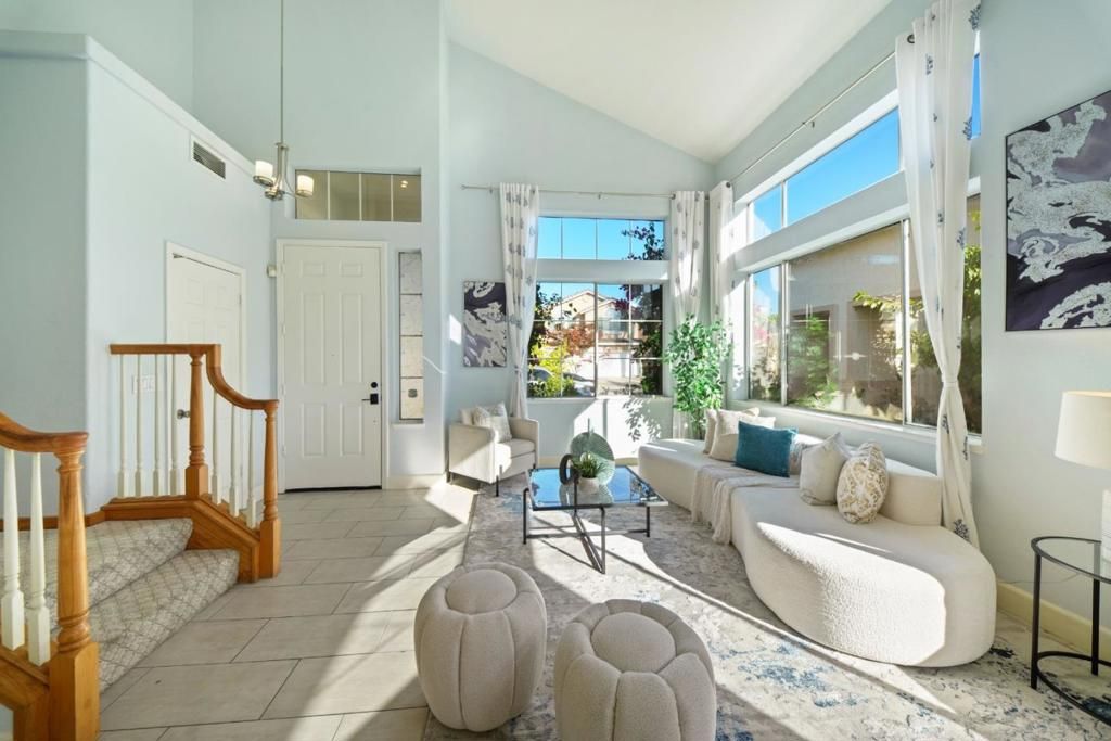 Image 14 of property listing at 2185 Fieldstone Court, San Jose, CA 95133
