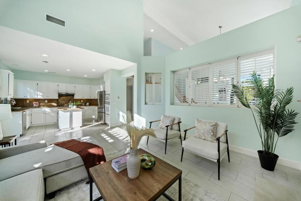 Image 16 of property listing at 2185 Fieldstone Court, San Jose, CA 95133