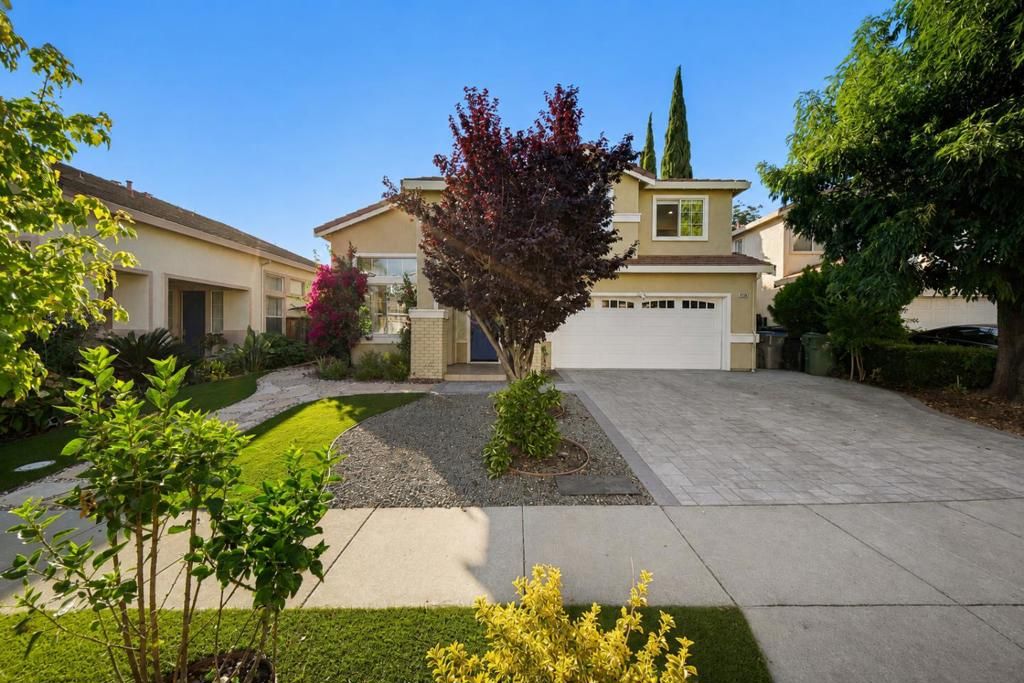 Image 2 of property listing at 2185 Fieldstone Court, San Jose, CA 95133