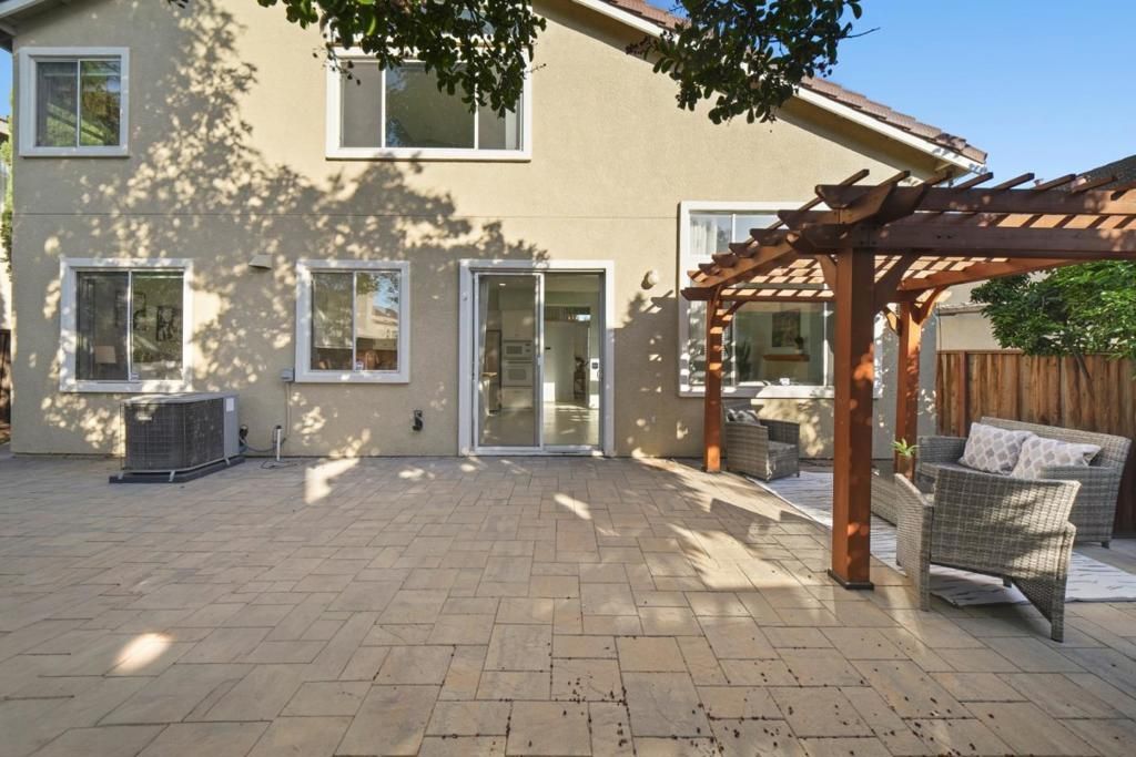 Image 42 of property listing at 2185 Fieldstone Court, San Jose, CA 95133