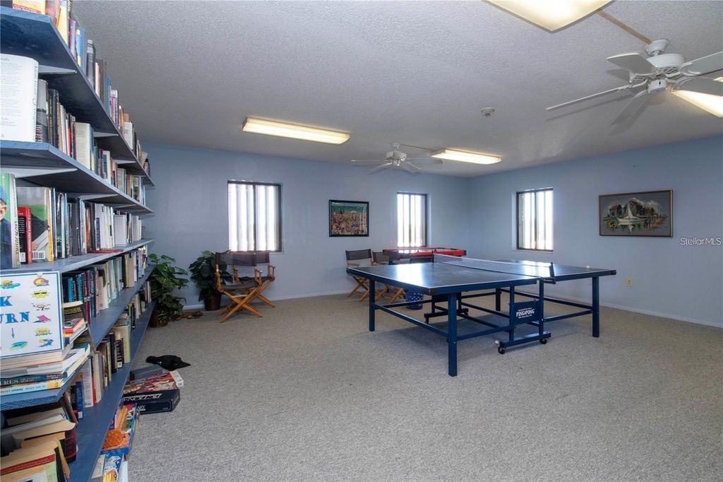 Image 33 of property listing at 9604 CORTEZ ROAD W 421, Bradenton, FL 34210