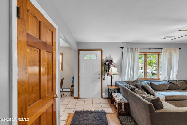 363 17th Avenue, Brick, NJ 08724