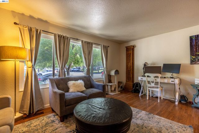 5252 Norma Way, Livermore, CA 94550